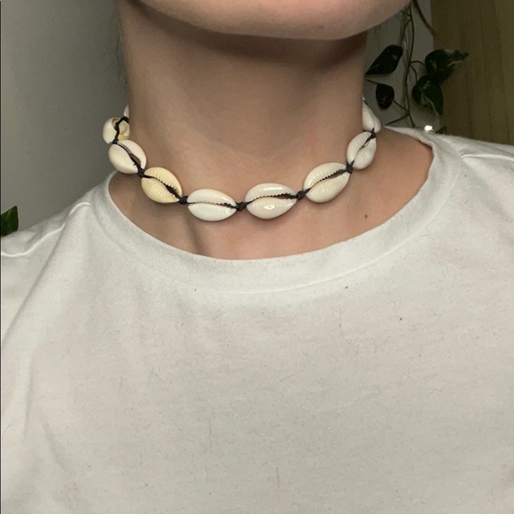 Chokers - Picture 3 of 10